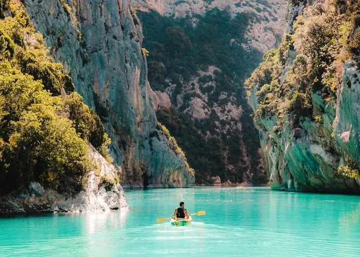 / 3* / Gorges Du Verdon / Proche Du De Ste Croix /standing/ 4 P